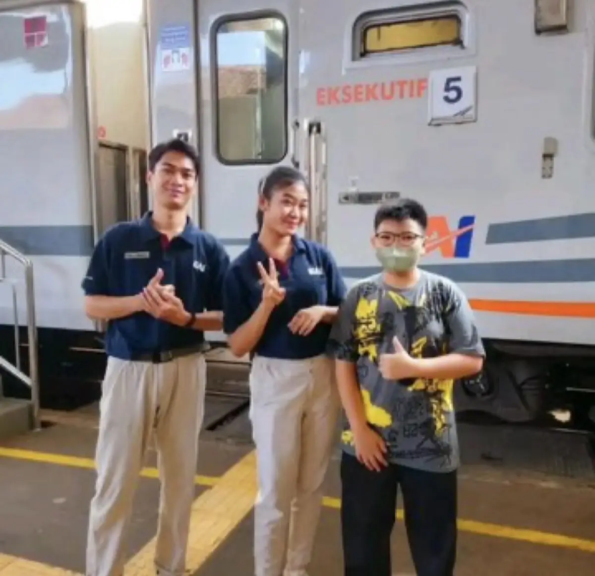 anak usia 12 tahun naik kereta dari Solo ke Jakarta (Sumber : instagram @sosmedkeras)