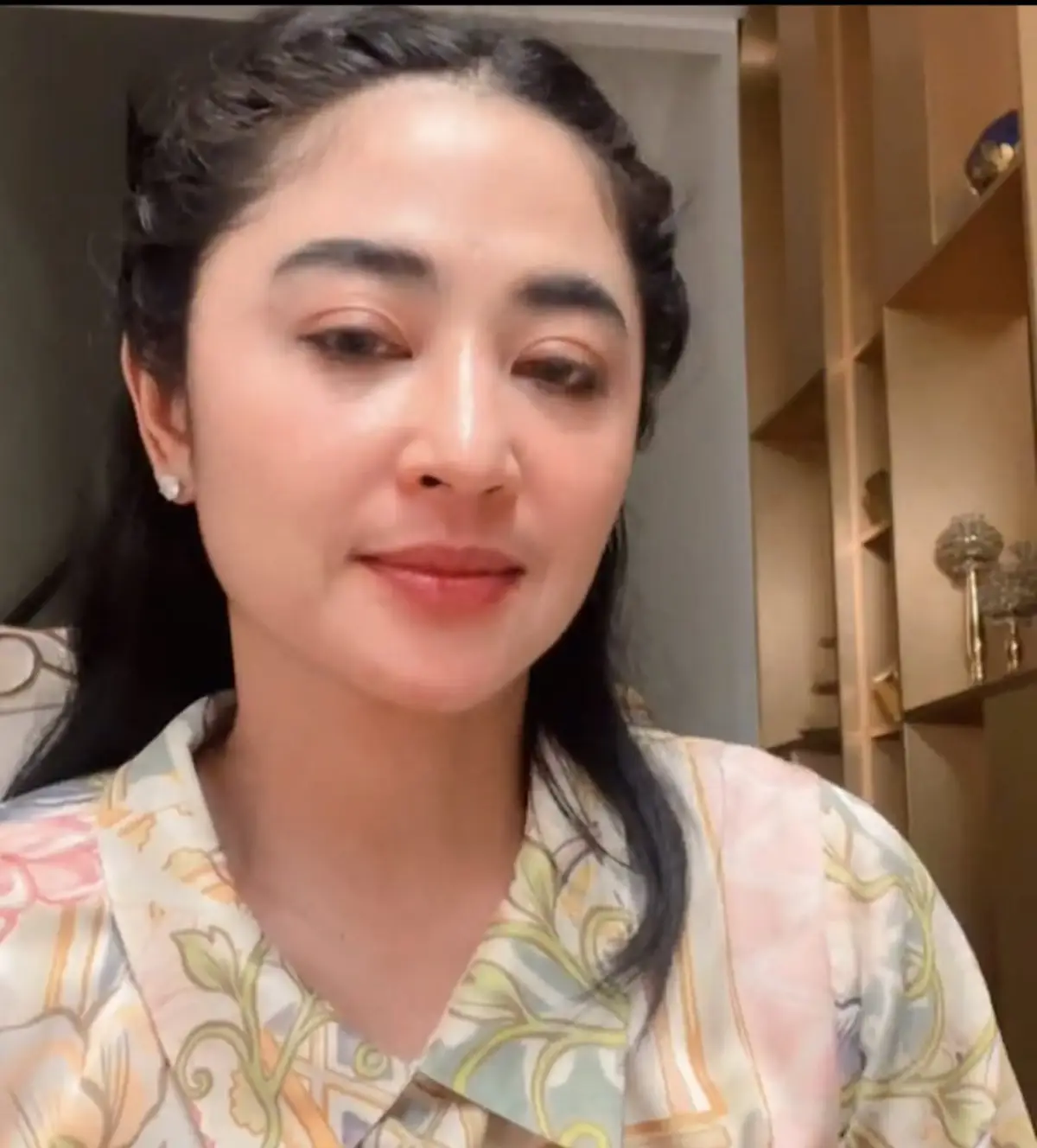 Mediasi Dewi Perssik dengan RT berujung buntu (Sumber : instagram @dewiperssik9)