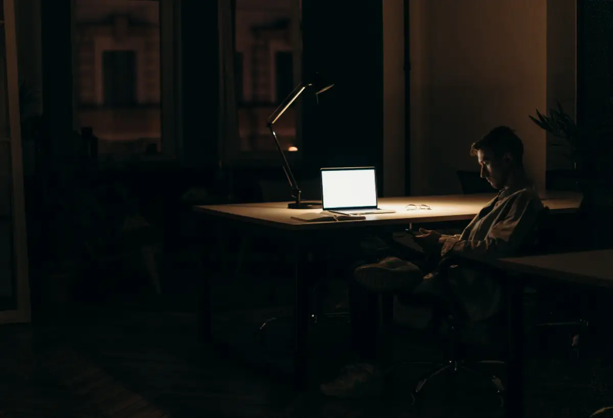 6 kelebihan introvert di tempat kerja. (Sumber : Pexels @cottonbro studio)