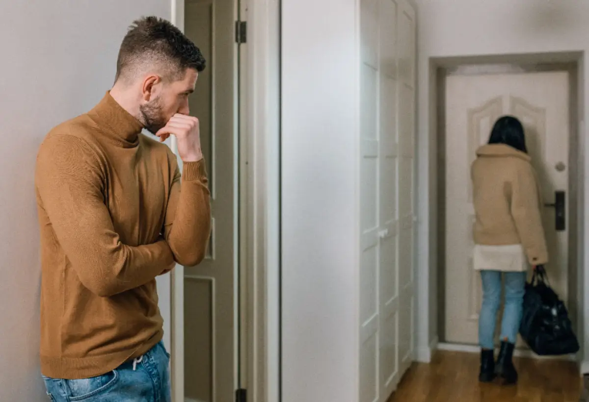 Ilustrasi | 14 tanda kamu terjebak hubungan yang Toxic dan cara memperbaikinya. (Sumber : Pexels/Alena Darmel)