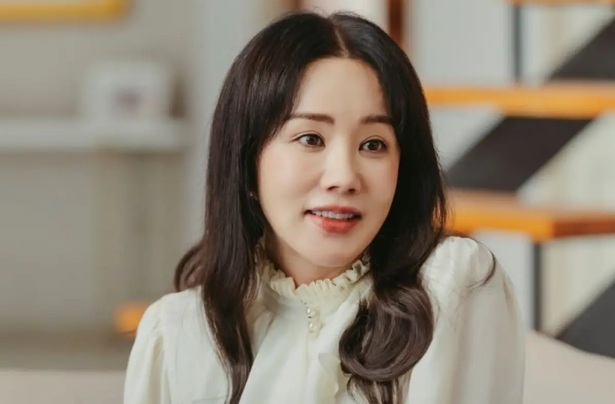 Deretan istri di drama korea yang memilih balas dendam usai diselingkuhi (Sumber : Instagram @jtbcdrama)