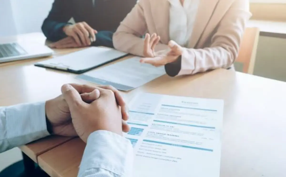 Ilustrasi | Panduan membuat CV untuk pekerjaan jarak jauh atau WFH. (Sumber : Freepik/ijaeb)