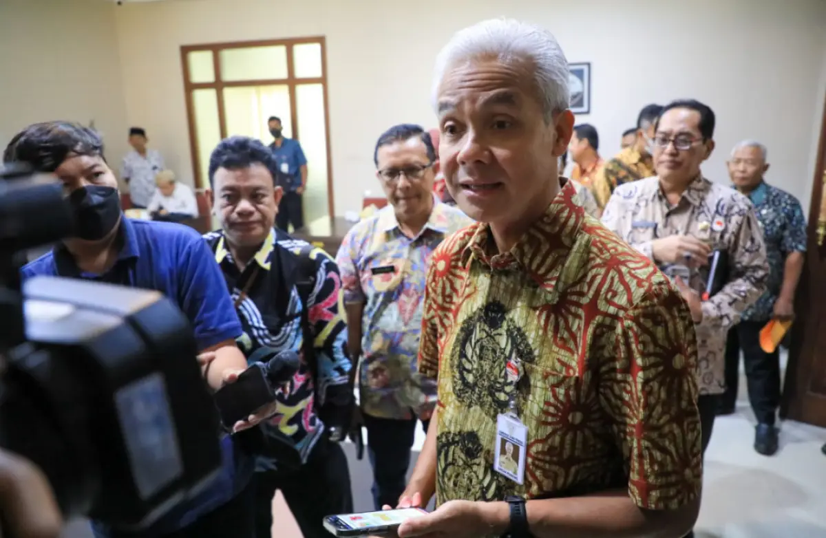 Dari 1 Januari - 10 Juli 2023, Gubernur Jawa Tengah Ganjar Pranowo terima 284 aduan soal pungutan liar di sekolah. (Sumber : Dok. Pemprov Jawa Tengah)