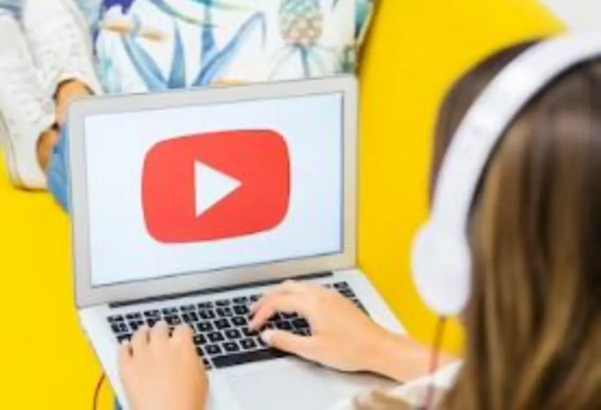 Ilustrasi | Cara Download Video YouTube ke MP3 Legal, Bukan di YTMP3, Savefrom, atau Stafaband (Sumber : Freepik)