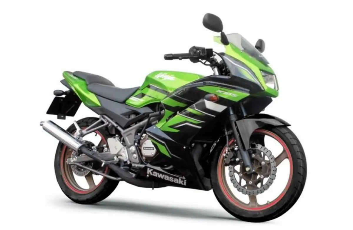 Cara cek kondisi Kawasaki Ninja 150RR kondisi bekas. (Sumber : webike-cdn.net)