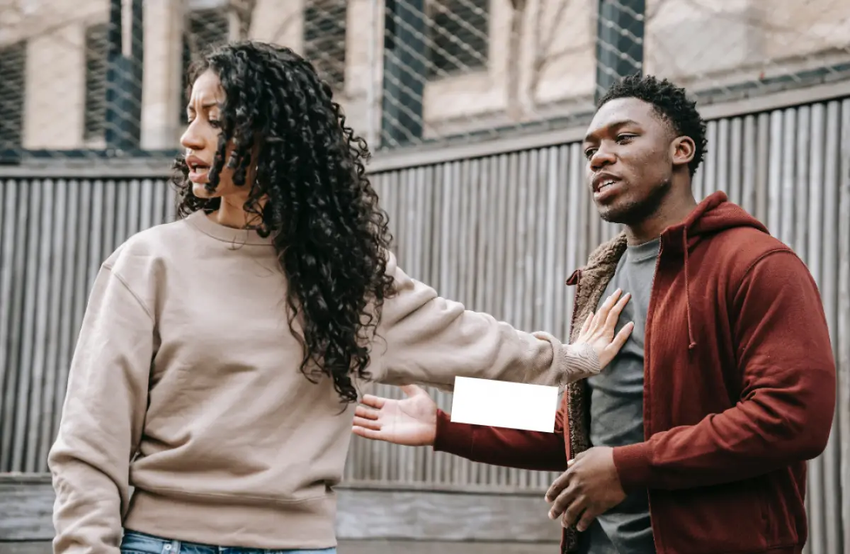 Ilustrasi | Tanda hubunganmu berakhir atau harus diperbaiki. (Sumber : Pexels/Keira Burton)