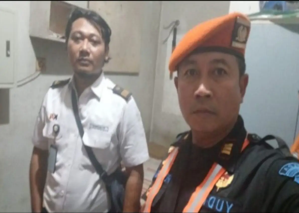 Beredar foto diduga masinis kereta api 112 Brantas yang tabrak truk di Jembatan Madukoro, Semarang, Selasa, 18 Juli 2023.