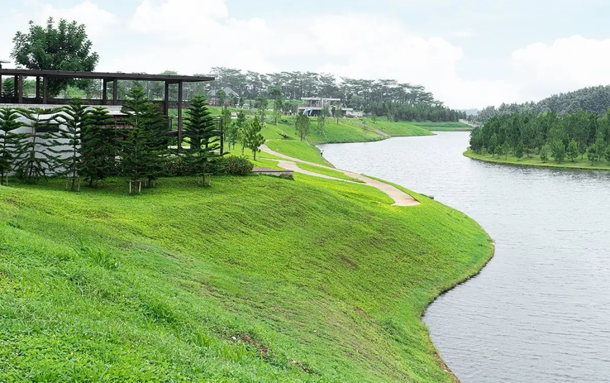 Danau BSB City Semarang. (Sumber : Instagram @bsbcitysmg)