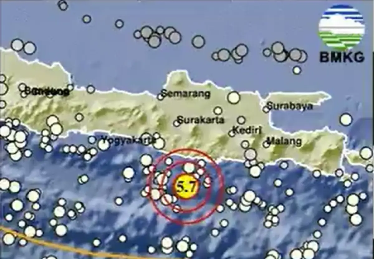 Gempa magnitudo mengguncang Pacitan, Jawa Timur, pada Minggu 23 Juli 2023 malam sekitar pukul 19.33 WIB. (Sumber : Twitter @infoBMKG)
