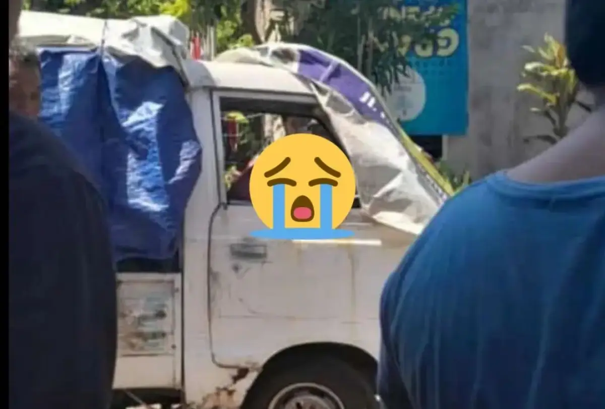 Seorang pria penjual omprengan ditemukan meninggal dunia saat berhenti di jalan kampung di Sambiroto, Sabtu 22 Juli 2023 siang. (Sumber : Instagram @portalsemarang)