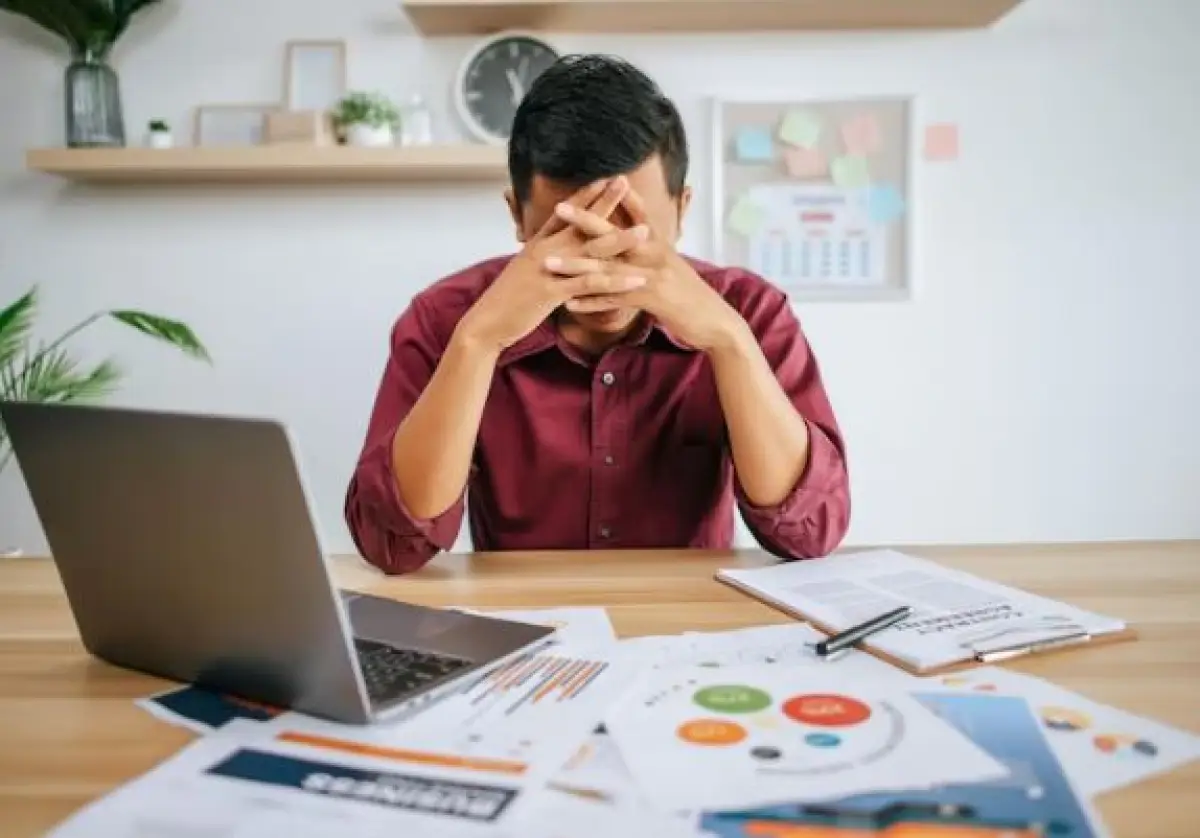 Ilustrasi | Lima jenis kesulitan hidup yang kerap kita temui. (Sumber : Freepik/jcomp)