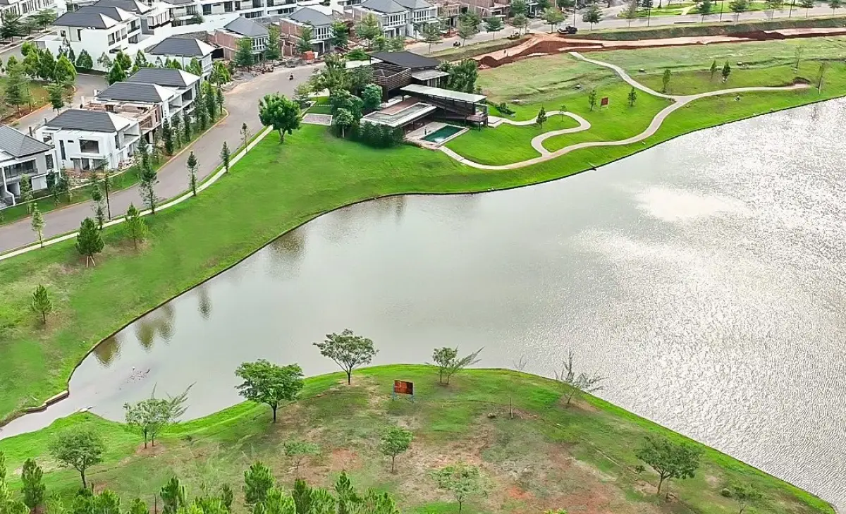 Masuk Danau BSB kini dikenai tarif Rp 25 ribu per orang. (Sumber : Instagram @bsbcitysmg)