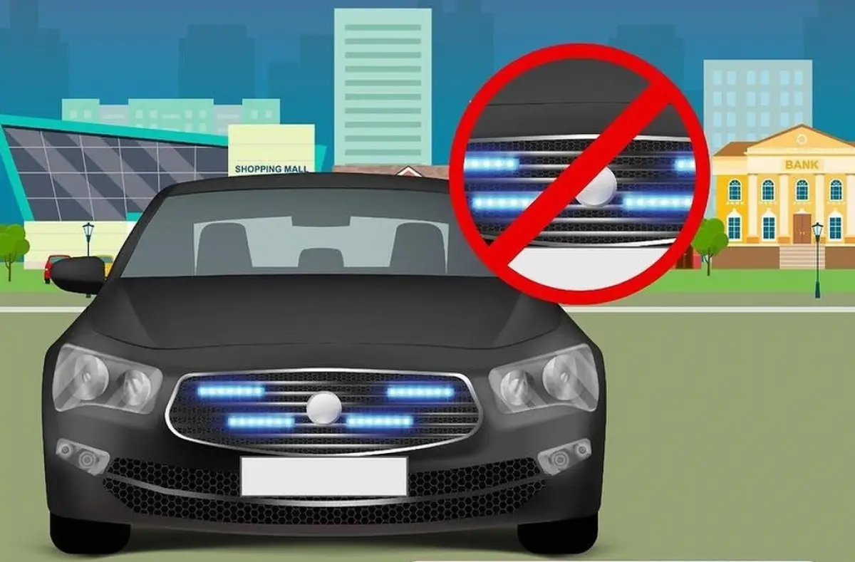 Hanya khusus untuk petugas, mobil pribadi dilarang menggunakan lampu strobo atau sirine demi kenyamanan pengguna jalan lainnya. (Sumber : Satlantas Polrestabes Semarang)