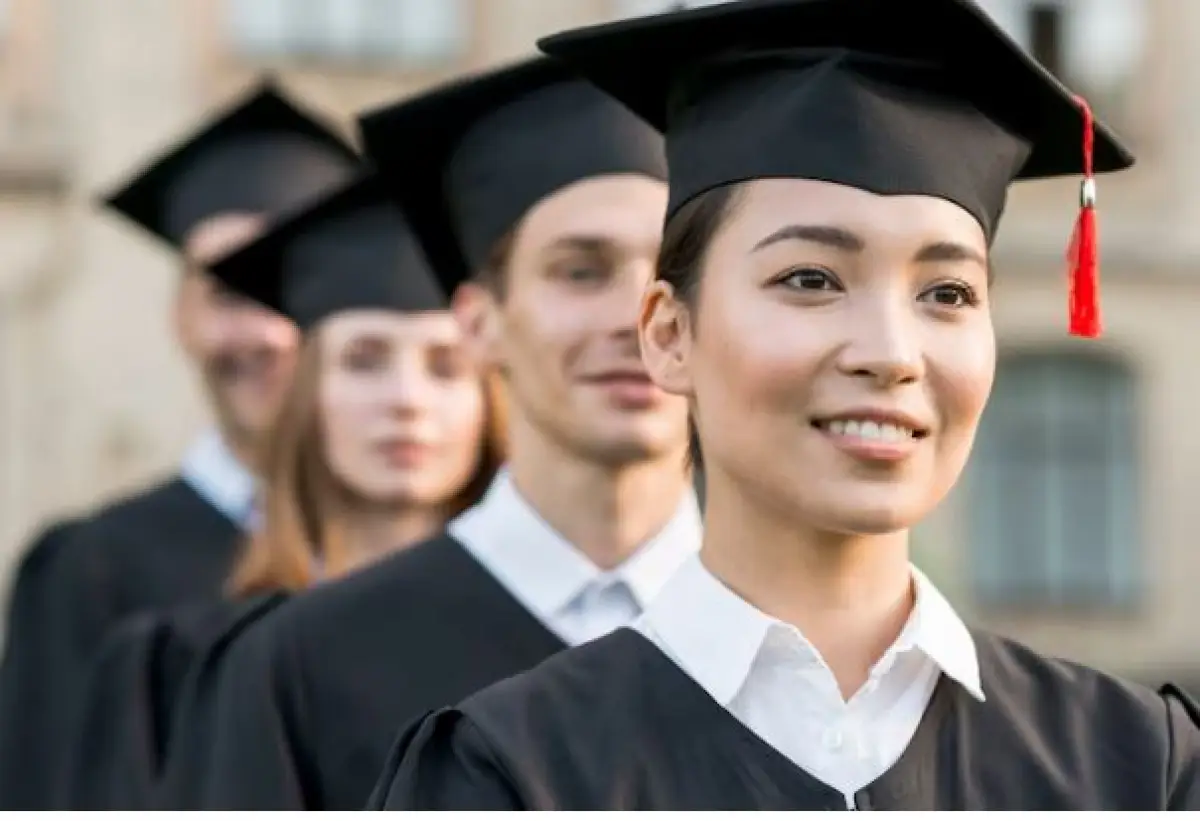 Ilustrasi | Lowongan Kerja Ramah Fresh Graduate Ini, Dijamin Nggak Nganggur Kelamaan (Sumber : Freepik)