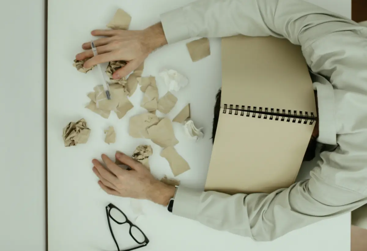 Ilustrasi | 6 langkah mengatasi burnout dan menyeimbangkan antara pekerjaan dan kehidupan pribadi. (Sumber : Pexels/Cup of Couple)