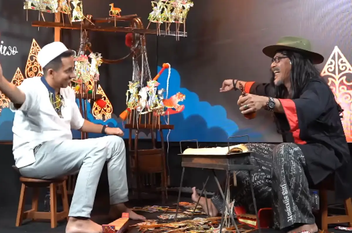 Sujiwo Tejo dan Habib Ja'far (Sumber : YouTube/Sujiwo Tejo)