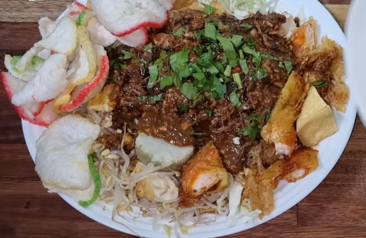 Tahu Gimbal (Sumber : YouTube/Cece Romed Kitchen)