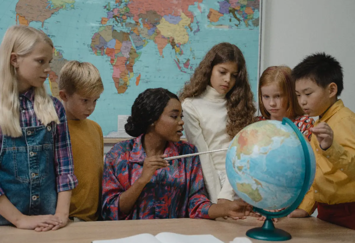 Ilustrasi | Lowongan pekerjaan Guru dan Tenaga Kependidikan di Semarang, Agustus 2023. (Sumber : Pexels/Tima Miroshnichenko)