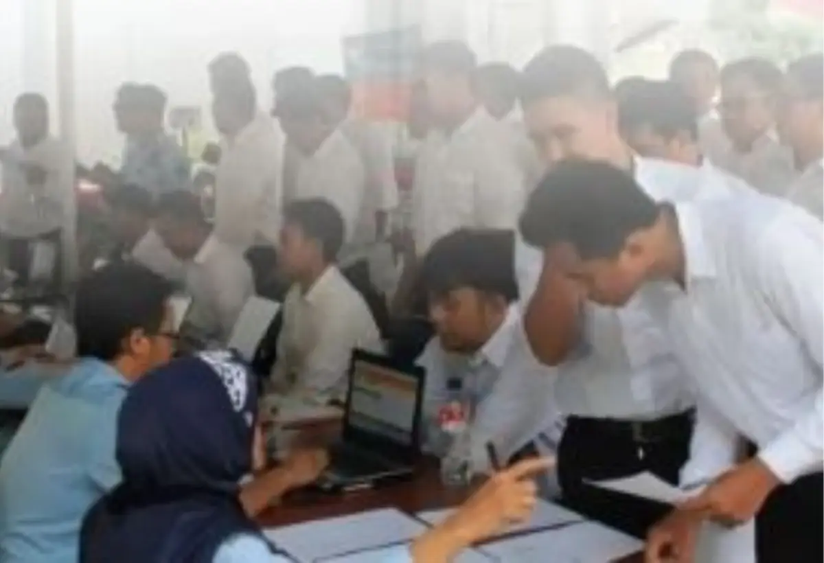 19 FORMASI CPNS 2023 Untuk Lulusan SMA Tanpa Syarat Tinggi Badan (Sumber : instagram.com/intensifcpns)