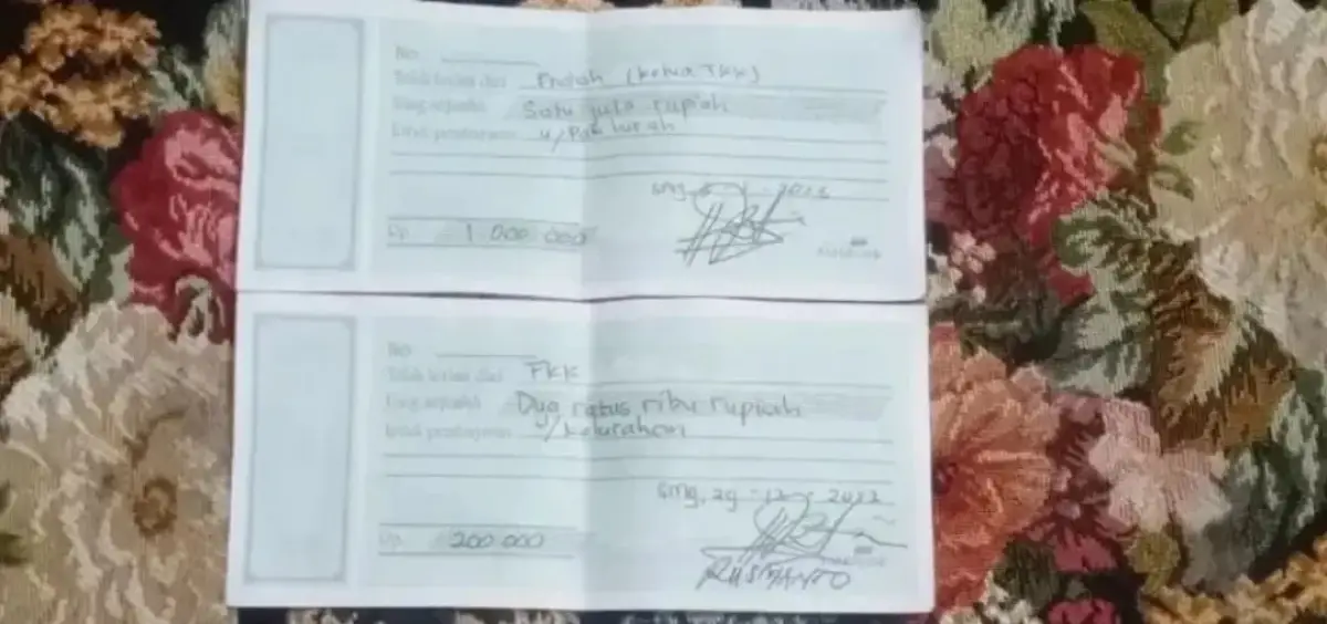 Kuitansi yang menjadi bukti pungli oknum Lurah R di Tawangmas, Semarang Barat, kepada kader PKK dan FKK. (Sumber : Instagram @beritasemaranghariini)