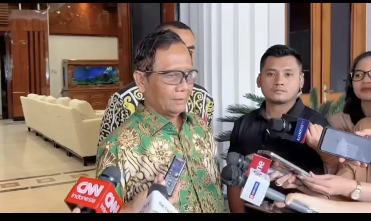 Mahfud MD mengaku telah mendapatkan informasi mengenai penetapan Menteri Pertanian Syahrul Yasin Limpo (SYL) sebagai tersangka. (Sumber : Instagram @mohmahfudmd)