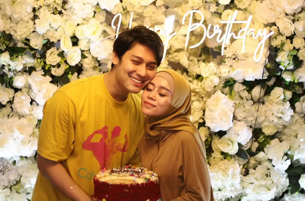 Rizky Billar sebut DM pesan untuk Oklin Fia hanya hoaks. (Sumber : Instagram @rizkybillar)