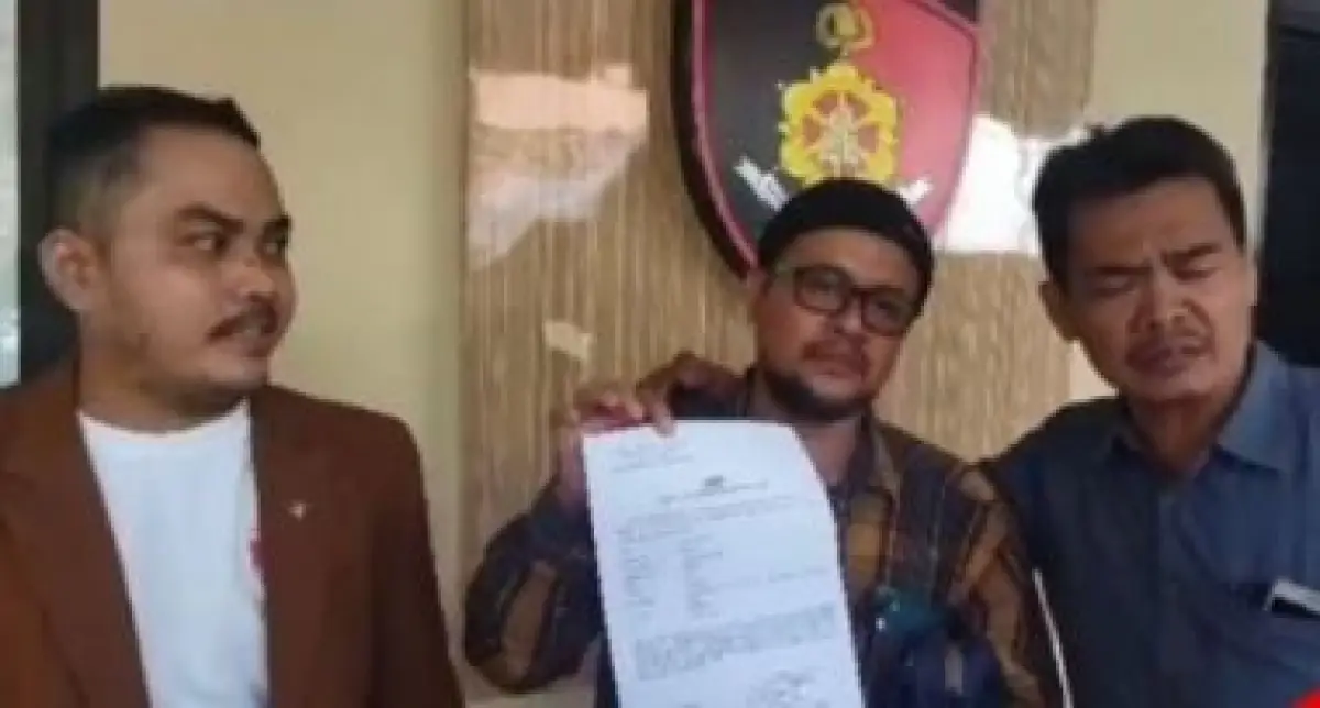 Ketua DPRD DKI Jakarta Dipolisikan Warga Brebes Usai Sebut Kunker Ke Tegal Brebes Beli Telur Asin Bikin Kentut Bau (Sumber : instagram.com/lambe_turah)