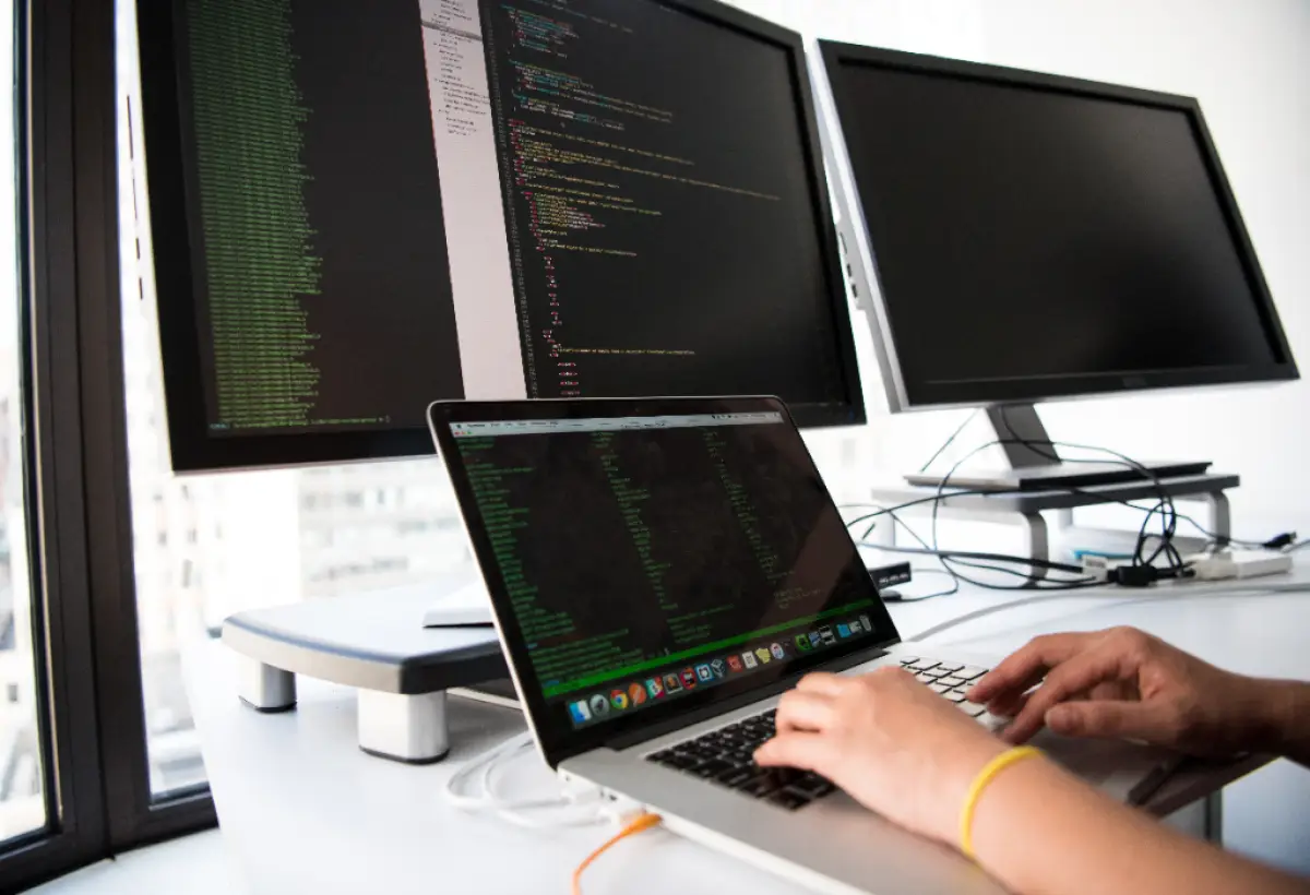 Ilustrasi | Sembilan skill untuk pengembangan karier masa depan. (Sumber : Pexels/Christina Morillo)