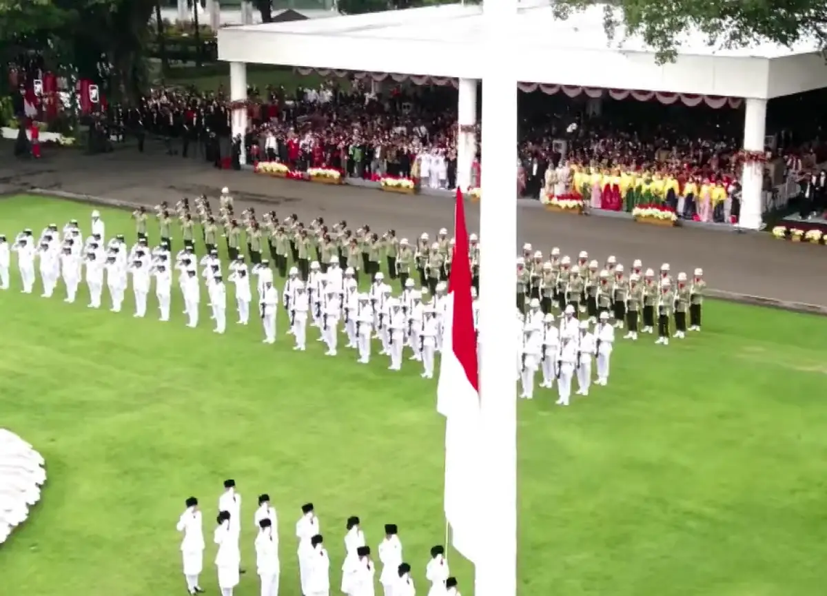 Alasan pengibaran Bendera Merah Putih 17 Agustus hanya diiringi instrumental Indonesia Raya. (Sekretariat Presiden)