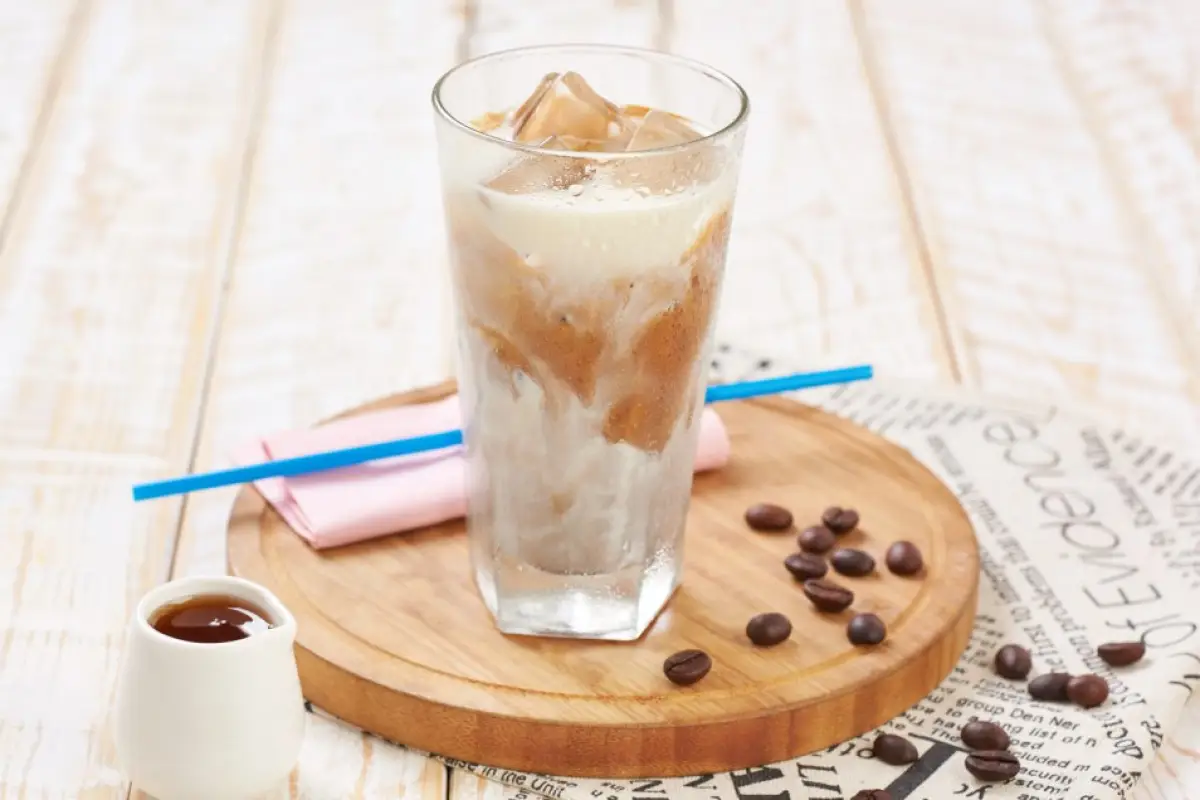 Resep es kopi susu yang rendah kalori, cocok untuk yang sedang diet. (Sumber : Indofood)