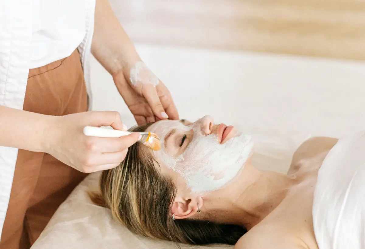 Ilustrasi | 10 self reward untuk meningkatkan motivasi dan perkembangan diri. (Sumber : Pexels/Ivan Samkov)