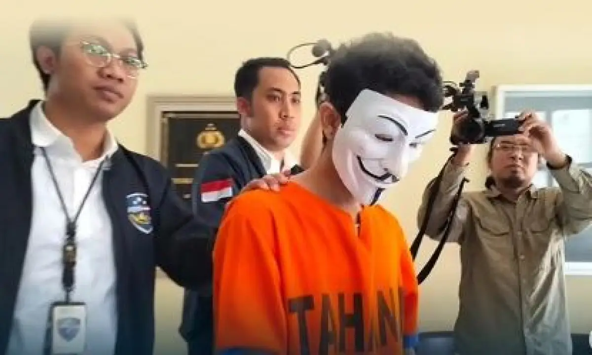 Hacker Lulusan SMP Bobol Website Pemerintah, Dijual Murah Meriah Mulai Rp 25 Ribuan (Sumber : instagram.com/habiskerjacom)