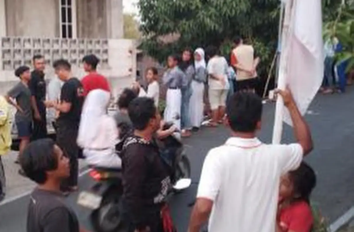 Terjadi kecelakaan tunggal di Jalan Tandang Ijen, Jomblang, Candisari, Kota Semarang, Selasa 29 Agustus 2023, seorang pria tewas setelah tergelincir di tanjakan. (Sumber : Instagram @infokejadiansemarang.new)