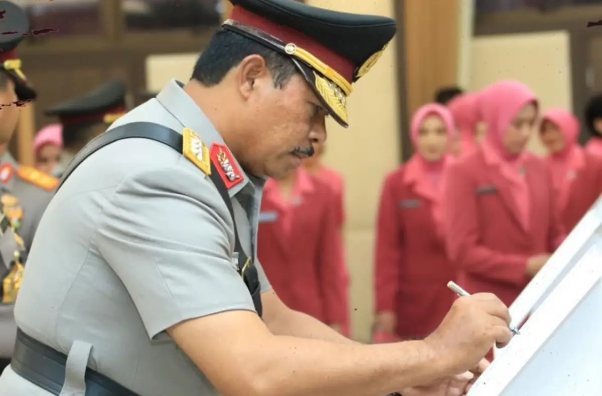 Komjen Pol Purn Nana Sudjana menjabat sebagai penjabat Gubernur Jawa Tengah menggantikan Ganjar Pranowo pada 5 September 2023 mendatang. (Sumber : Polda Sulsel)