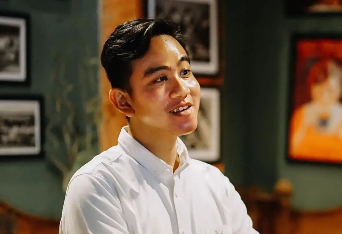 Gibran siap disanksi soal penempelan sticker bergambar Ganjar Pranowo. (Sumber : Instgaram/gibranrakabuming_selviananda)