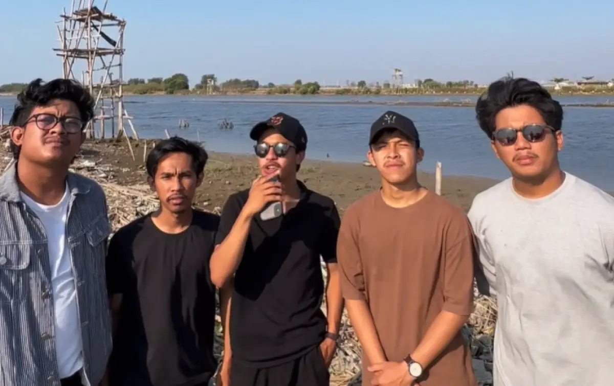 Pandawara Group akan turun tangan untuk membersihkan sampah di pesisir Kampung Nelayan Tambakrejo, Tanjung Mas, Semarang Utara, Sabtu 2 September 2023. (Sumber : Instagram @pandawaragroup)