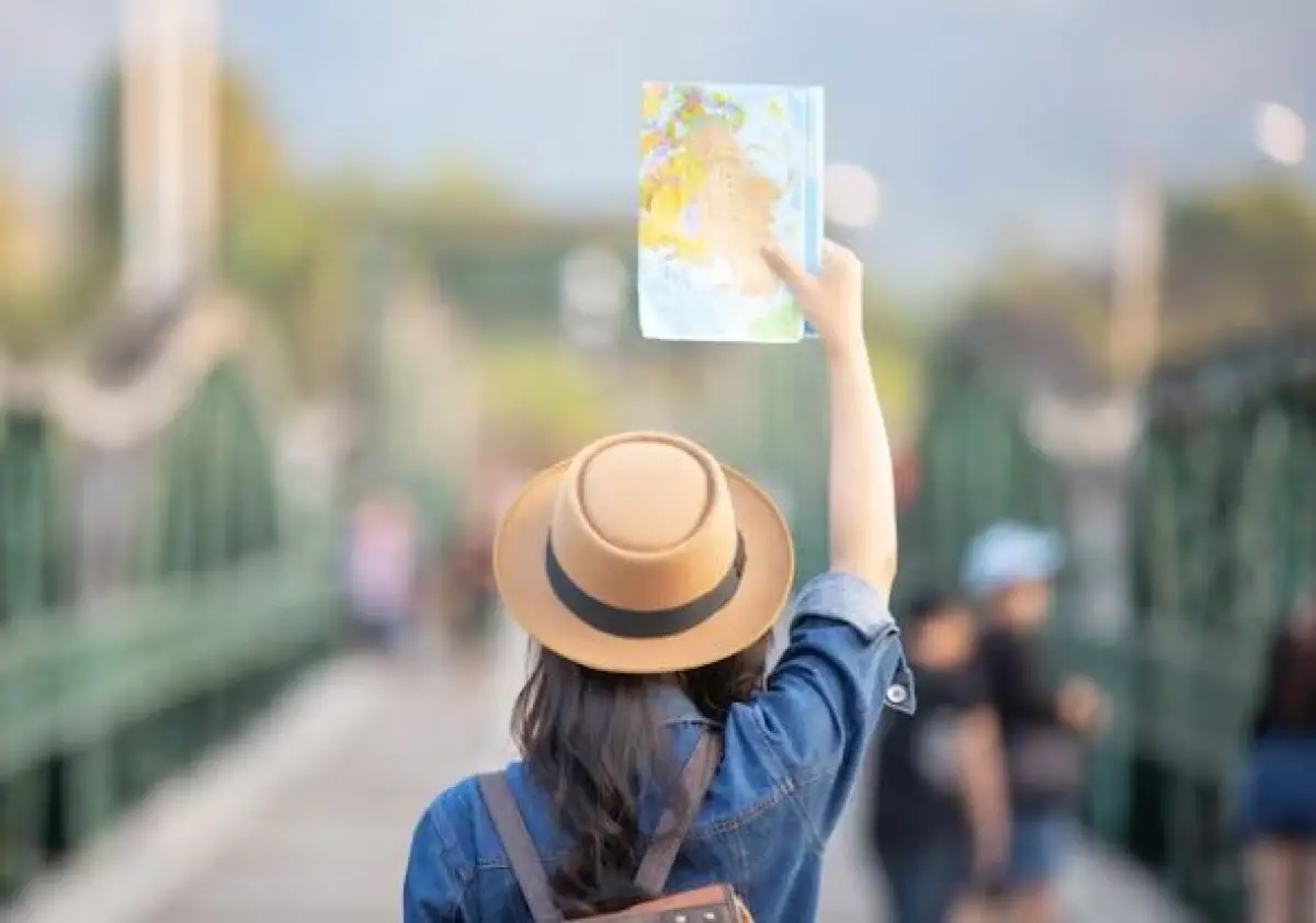 Bocoran Cara Dapat Tiket Pesawat Murah dari Google Flights (Sumber : Freepik/jcomp)