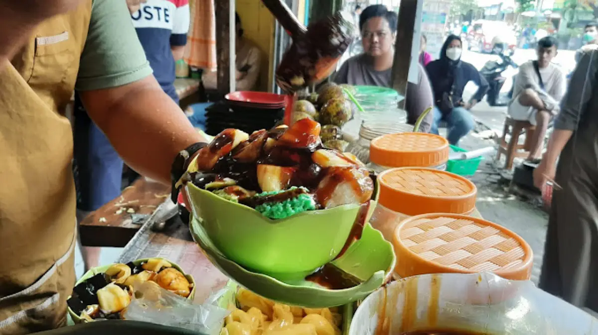 Es Dawet Durian Pleburan buka sampai pukul 22.00 WIB. (Sumber : Google Alataz Eldi)