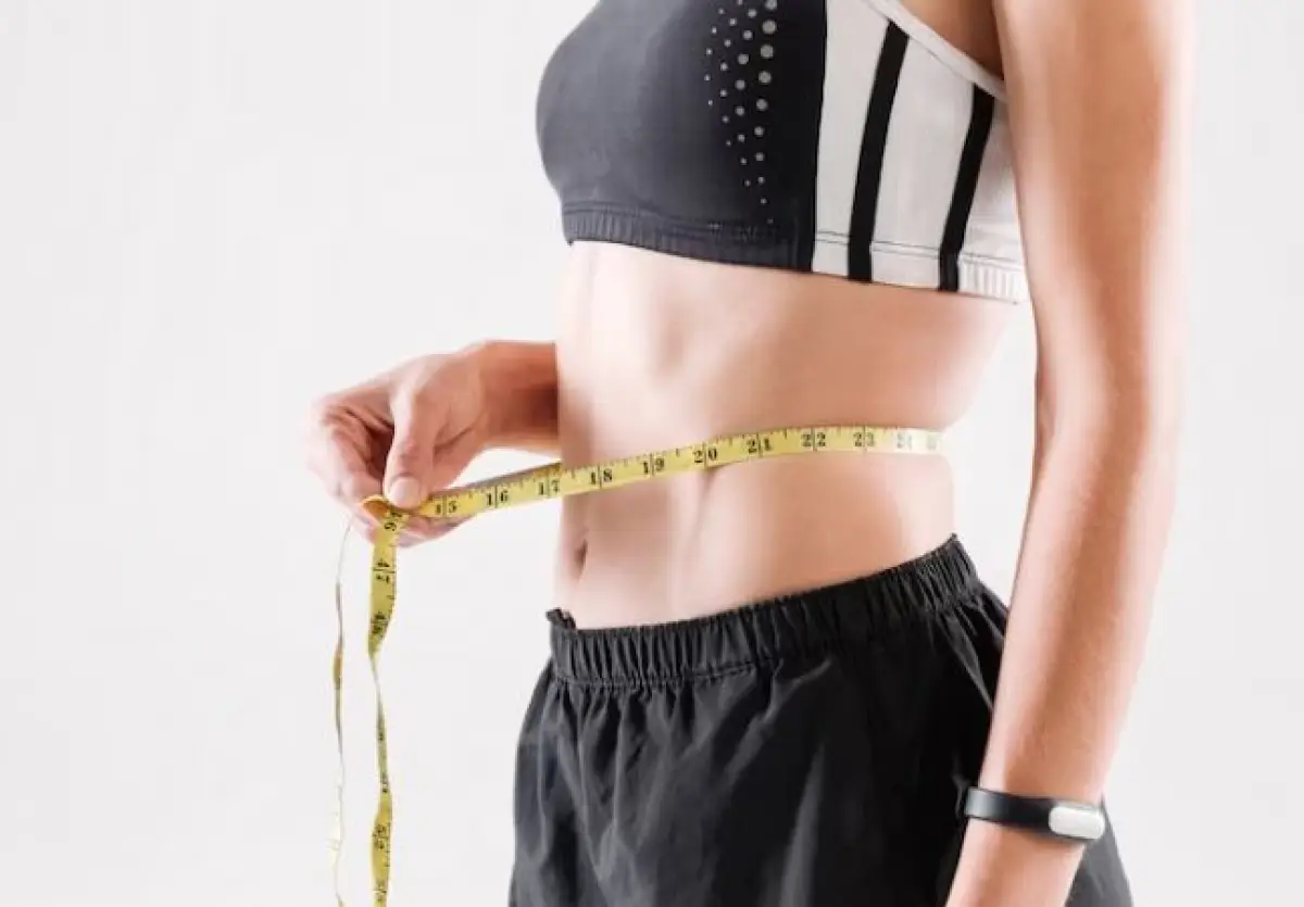 Ilustrasi | Bahaya  Diet Tanpa Olahraga, Risiko Jangka Panjang Menghantui (Sumber : Freepik/drobotdean)