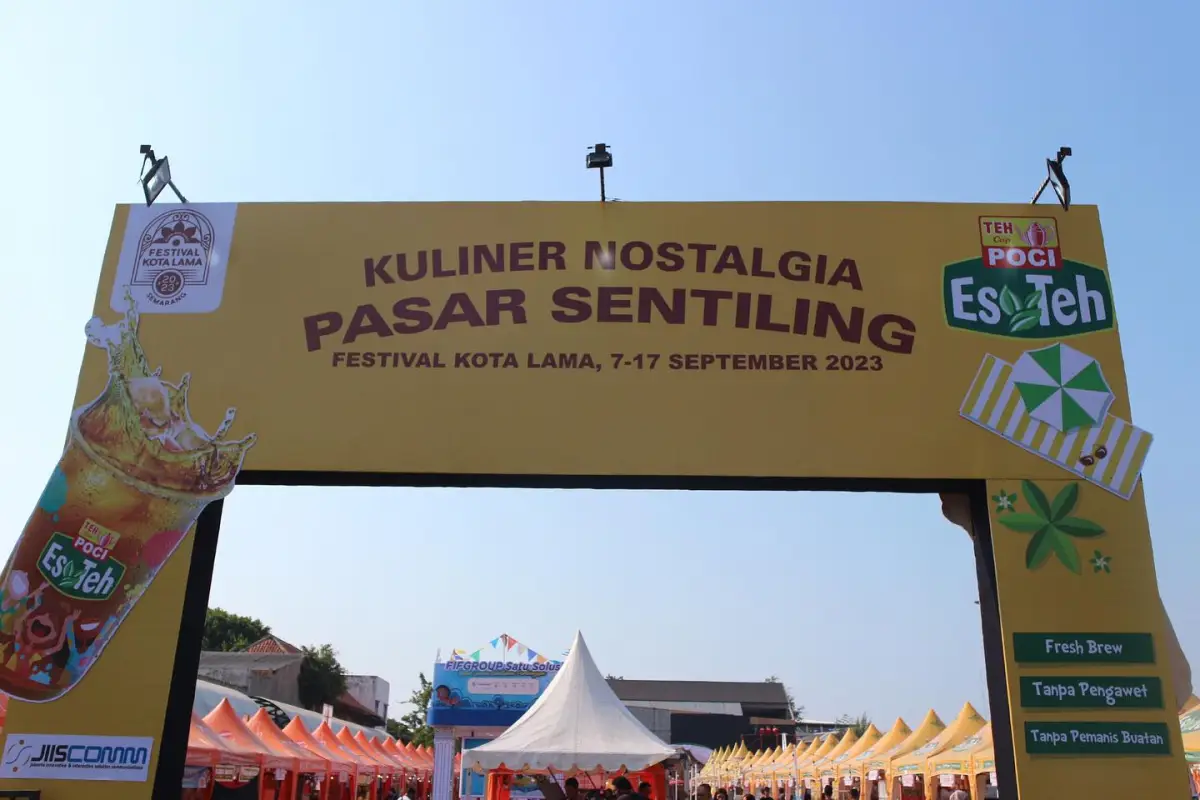 Kuliner nostalgia Pasar Sentiling 2023 di Festival Kota Lama Semarang, 7-17 September 2023. (Sumber : Instagram @jiiscomm)
