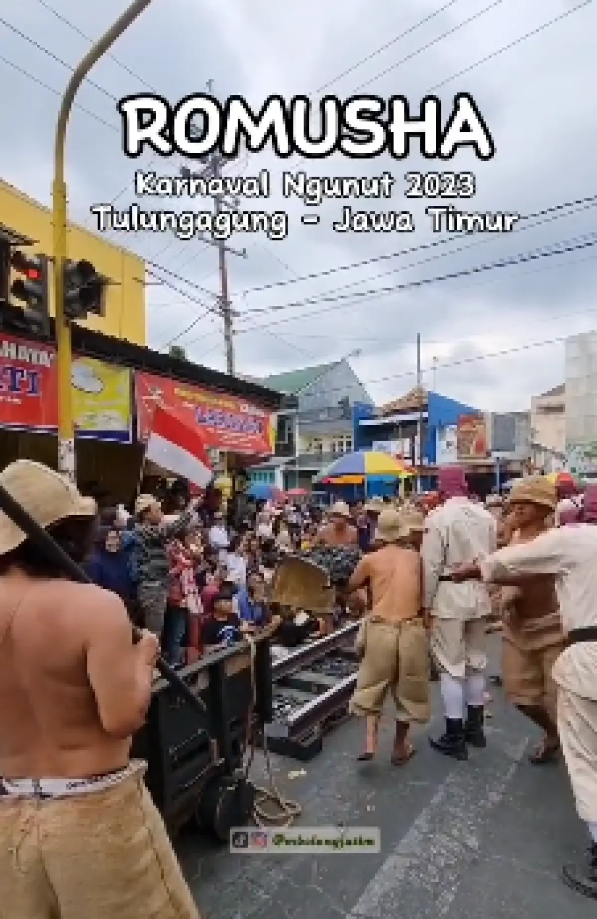 Angkat Tema Romusha, Aksi Peserta Karnaval Ini Bikin Publik Merinding: Keren Daripada Joget Nggak Jelas (Sumber : Twitter/@nocontxtnetijen)