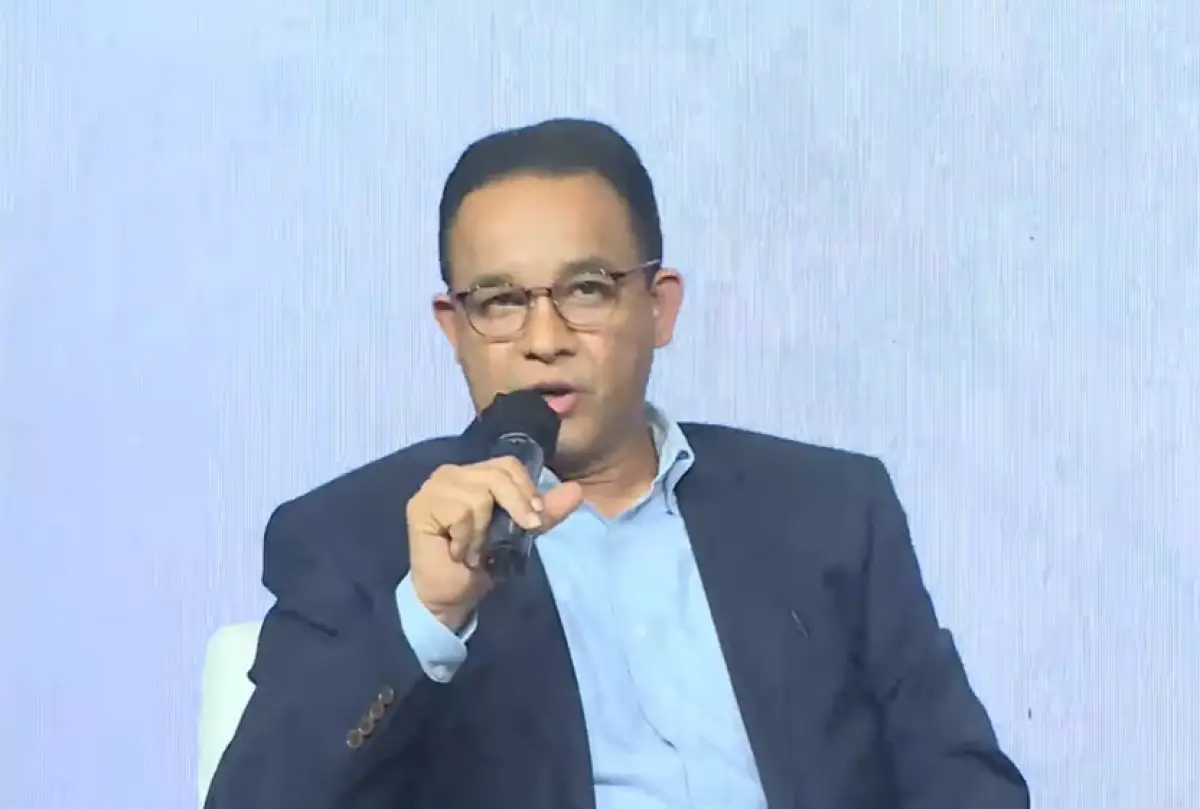 Bacapres Anies Baswedan mengklaim jika aset harta kekayaannya paling kecil di acara Bacapres Bicara Gagasan di UGM Yogyakarta, Selasa 19 September 2023. (Sumber : YouTube Najwa Shihab)