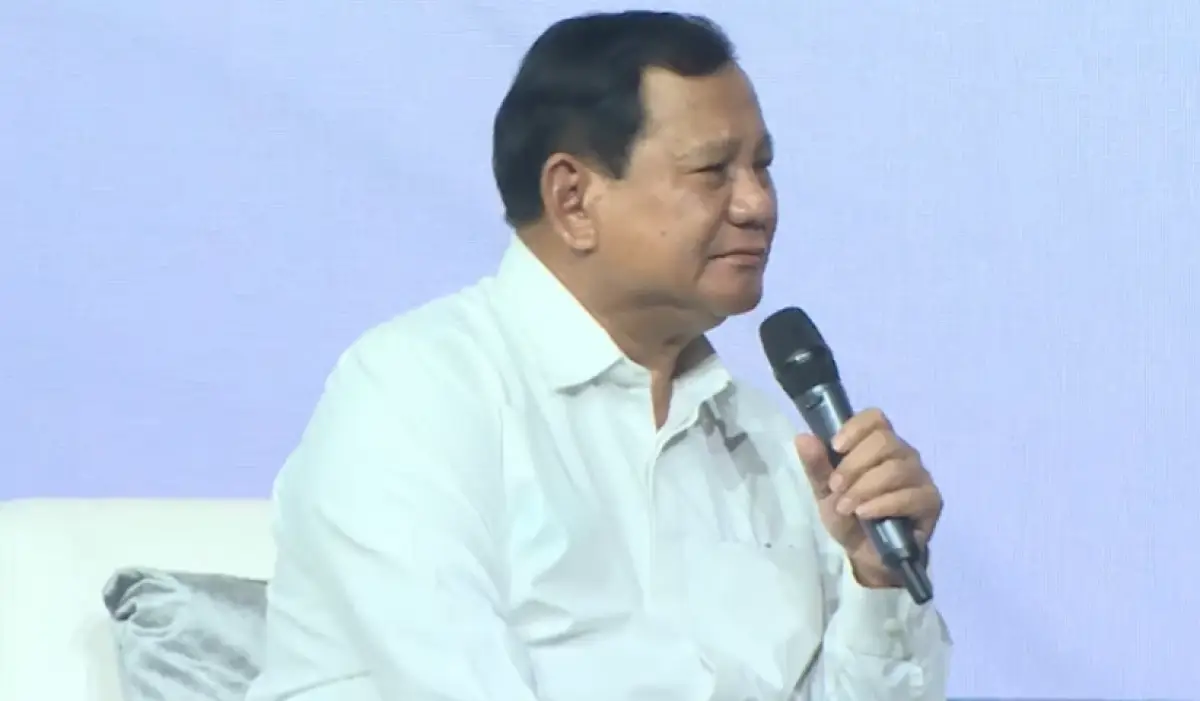 Prabowo Subianto membantah soal rumor mencekik dan menampar wamen yang ramai beredar Selasa 19 September 2023. (Sumber : YouTube Najwa Shihab)