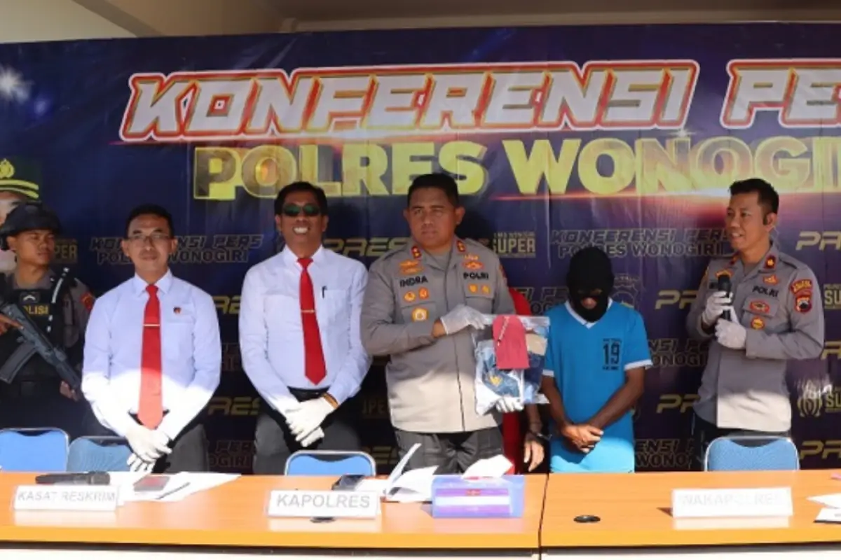 Press rilis oknum guru SMP di Wonogiri cabuli siswa. (Sumber : Polres Wonogiri)