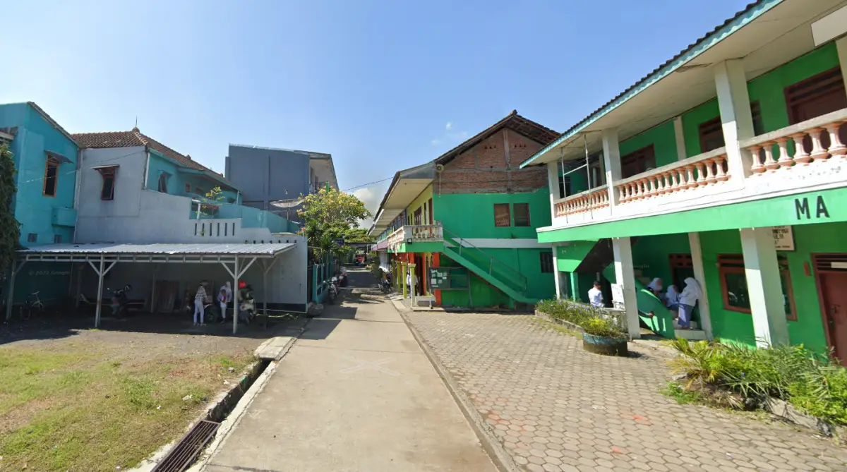 MA di Demak yang diduga menjadi lokasi terjadinya aksi siswa membacok sang guru pada Senin 25 September 2023. (Sumber : Google Maps)