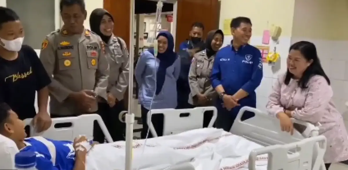 Sudah bisa tersenyum, begini kondisi terkini FF korban bullying siswa SMP di Cilacap (Sumber : Twitter/@pai_c1)