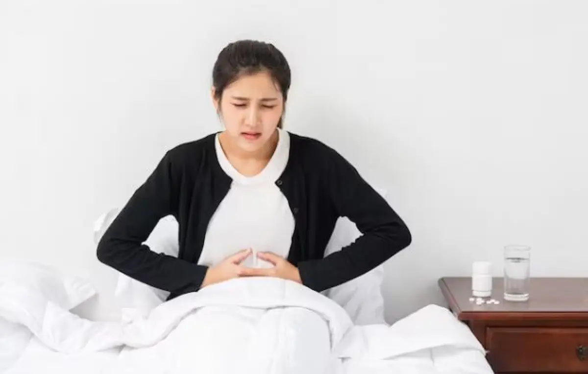 Ilustrasi | Cara mengatasi sembelit (Sumber : Freepik/jcomp)