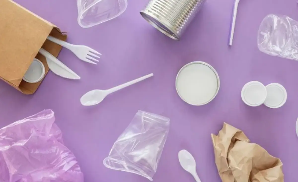 3 Kode Plastik yang Berbahaya Jika Digunakan Untuk Wadah Makanan dan Minuman (Sumber : Freepik)