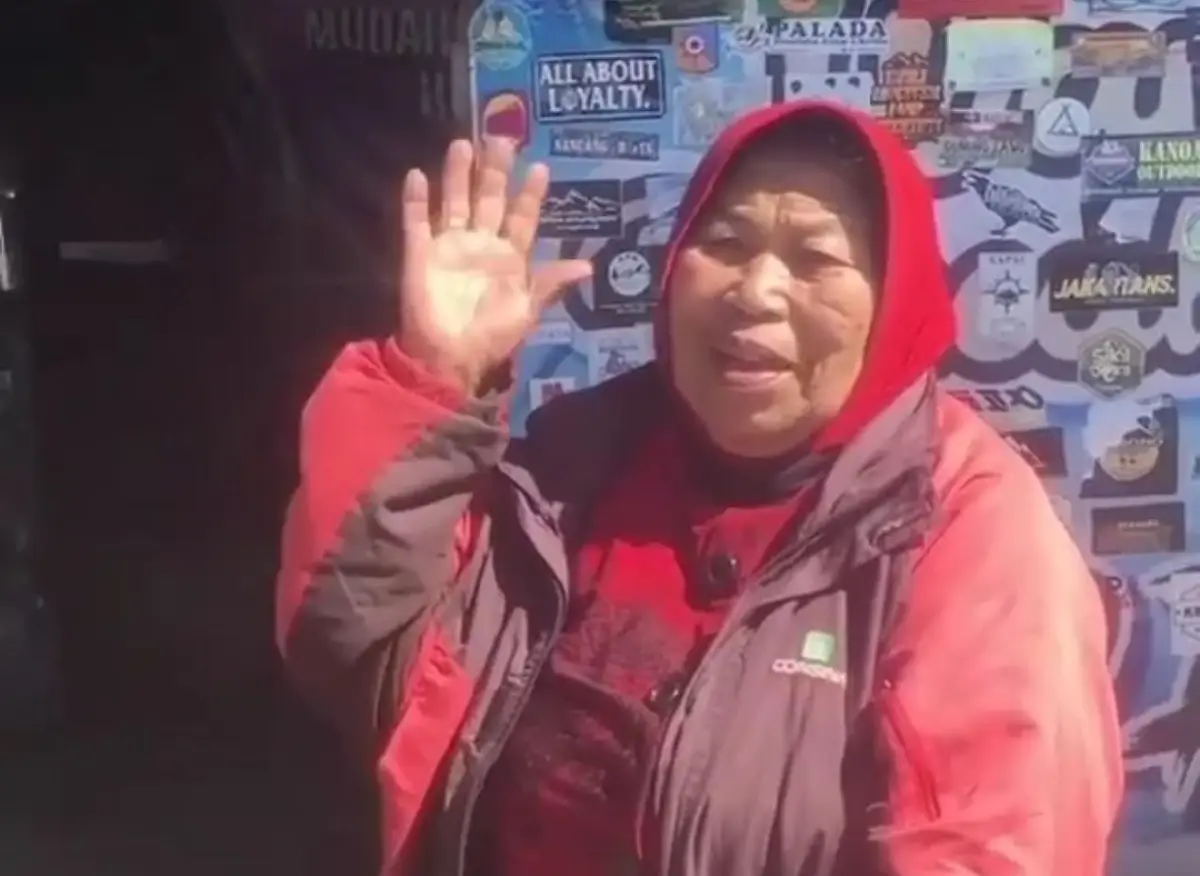 Kisah inspiratif Mbok Yem (Sumber : Instagram @montenesia)