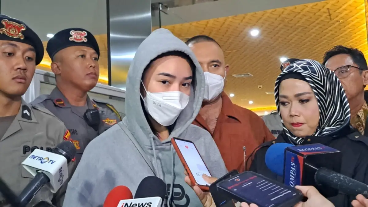 Amanda Manopo, telah menjalani pemeriksaan di Bareskrim Polri pada Senin, 2 Oktober 2023 malam.. (Sumber : PMJNews/Fajar)